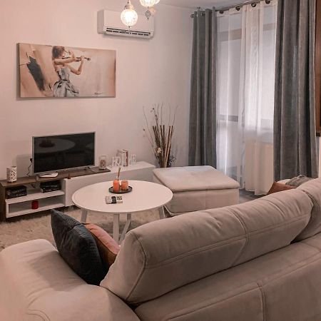 Apartment 2 Rooms Luxury Бухарест Экстерьер фото