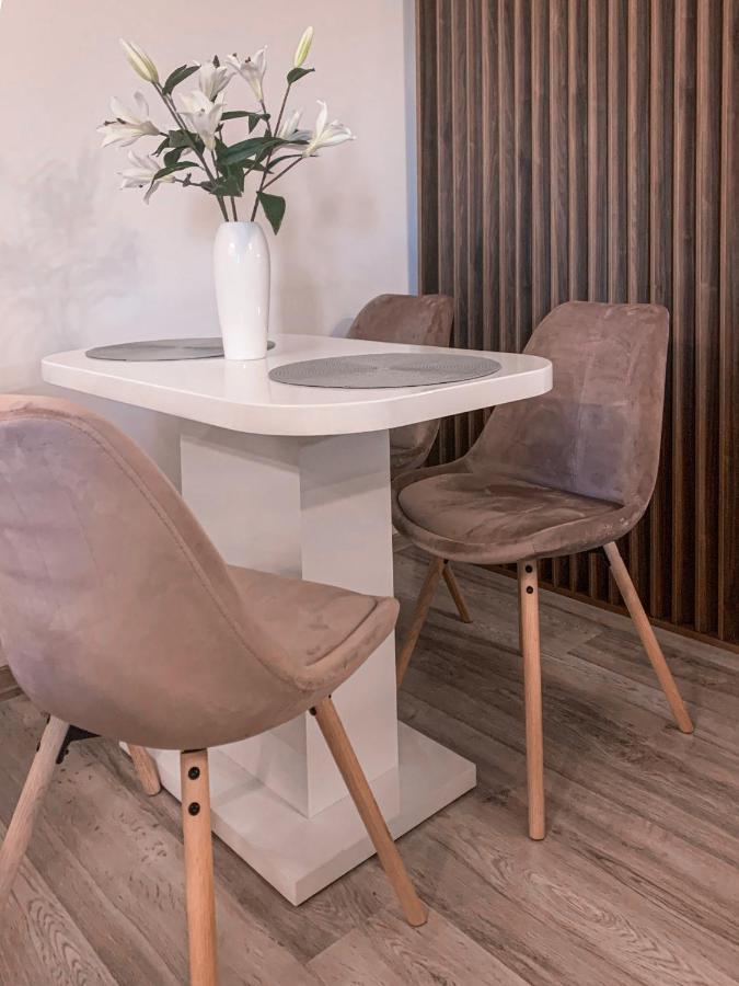 Apartment 2 Rooms Luxury Бухарест Экстерьер фото