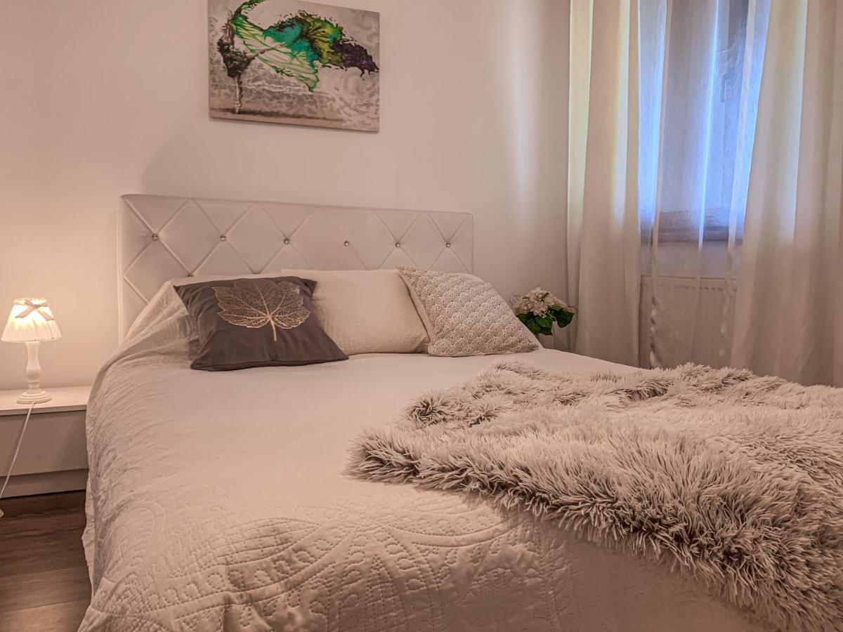 Apartment 2 Rooms Luxury Бухарест Экстерьер фото